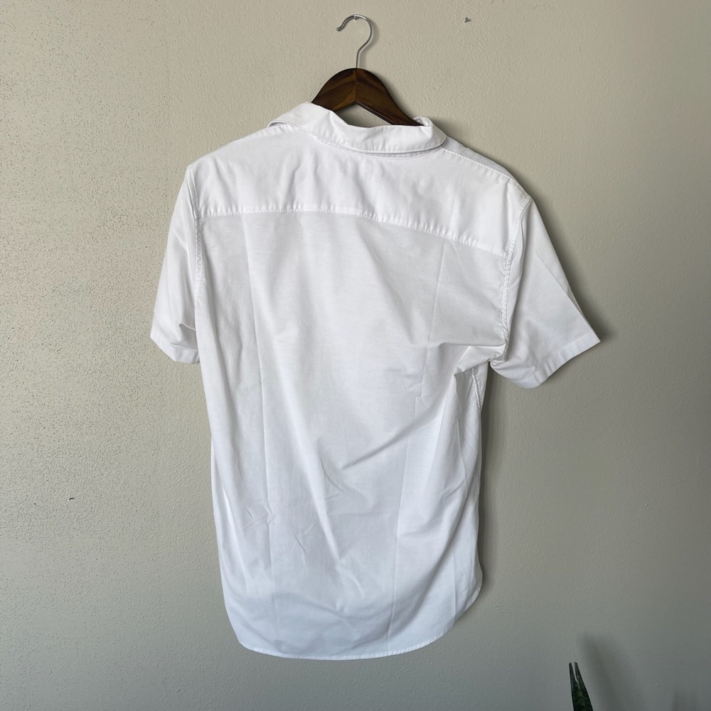 GAP white button down shirt 1/4 of the way and Short Sleeves - Picture 2 of 3